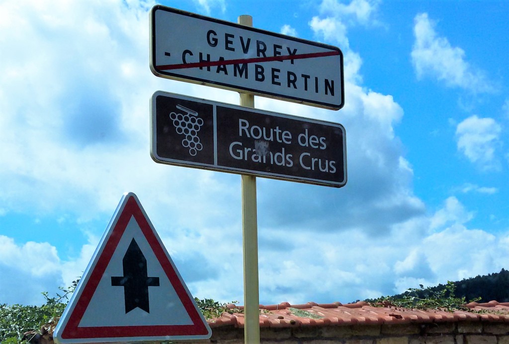 O risco na placa indica o fim geográfico da cidade