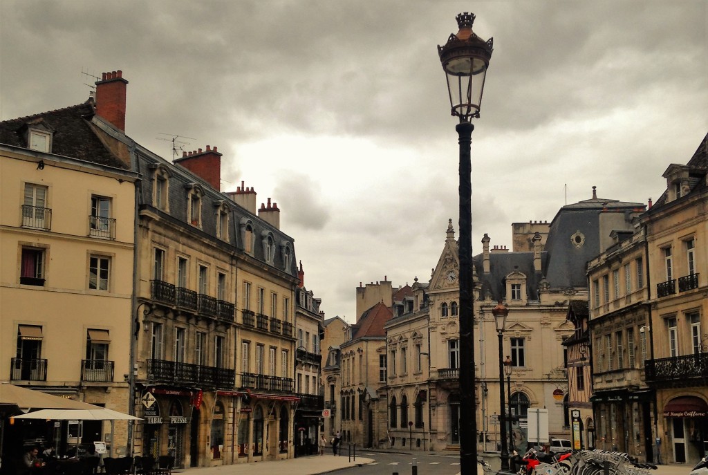 Rua de Dijon, cidade considerada a 'capital informal da região da Borgonha'