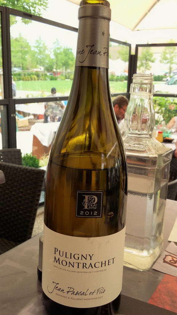 O 'Puligny-Montrachet' safra 2012 que acompanhou a carne