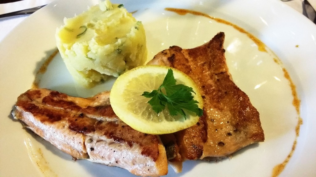 Na terra da carne vermelha, deliciosa truta com purê