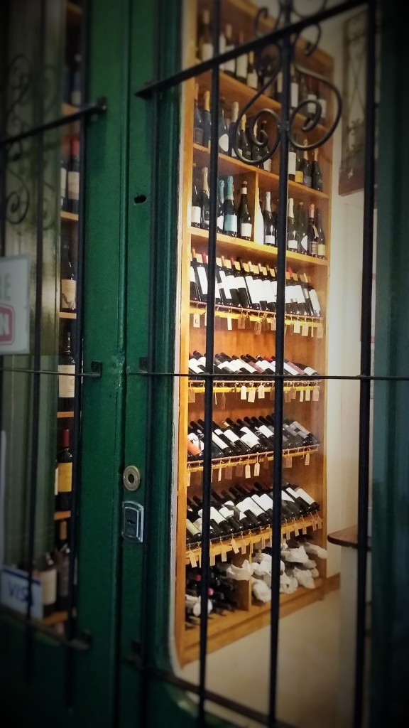 Crônica - loja de vinhos