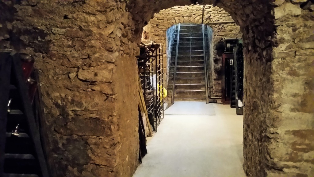 bouquin-cave-2